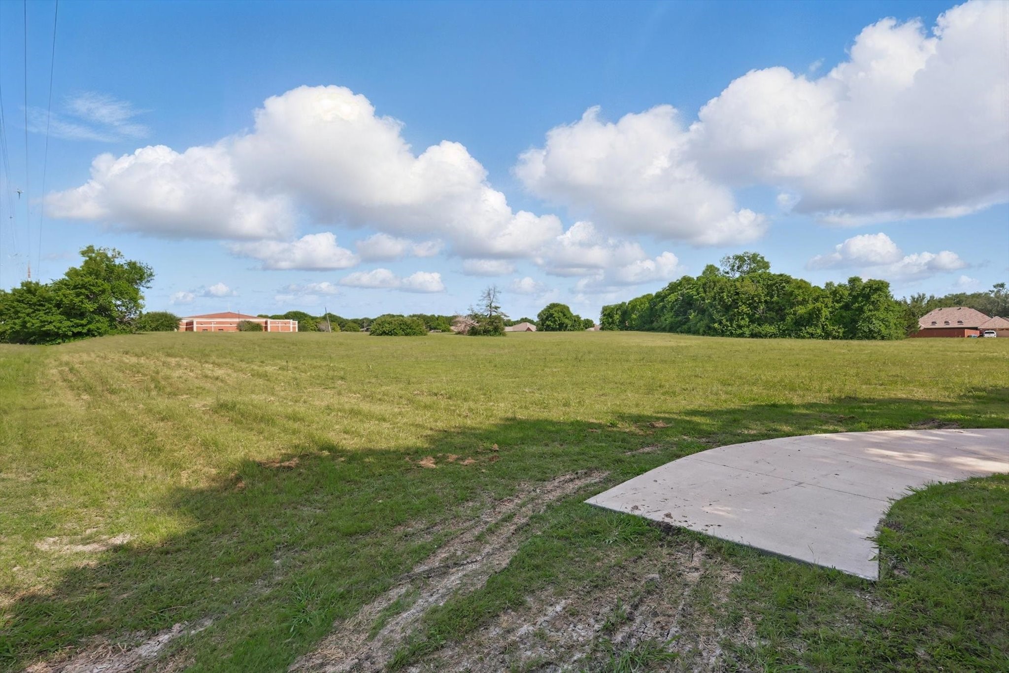 699 W Wintergreen Road Desoto TX 75115