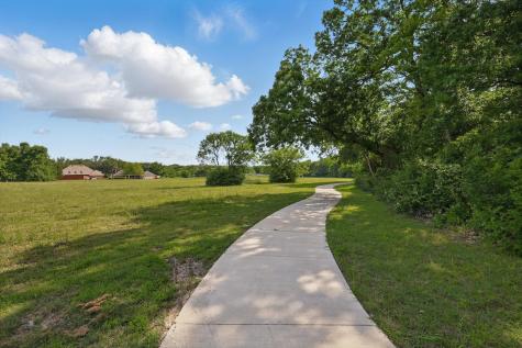 699 W Wintergreen Road Desoto TX 75115