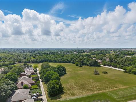699 W Wintergreen Road Desoto TX 75115
