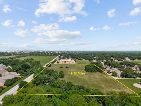 699 W Wintergreen Road Desoto TX 75115