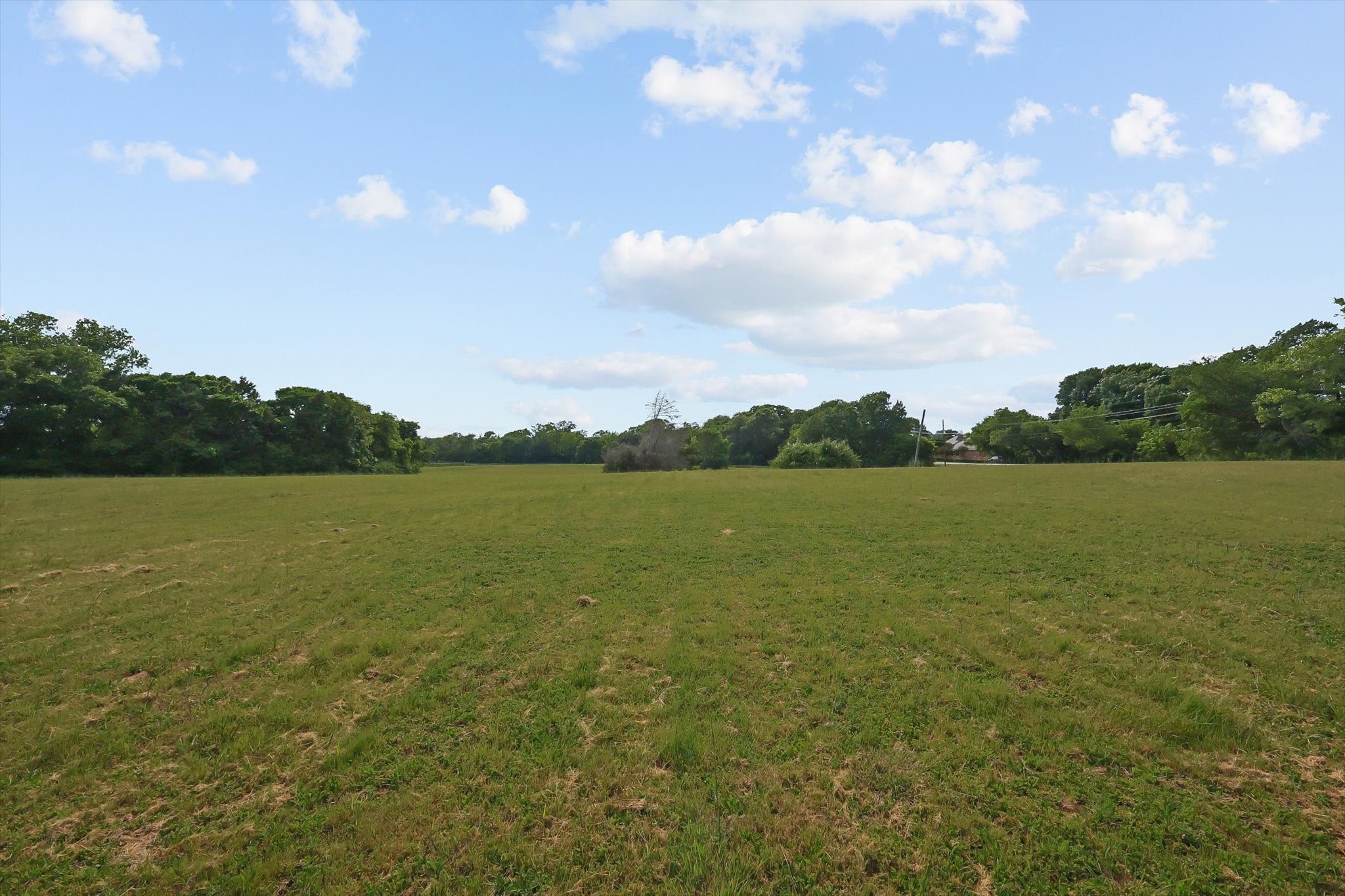699 W Wintergreen Road Desoto TX 75115