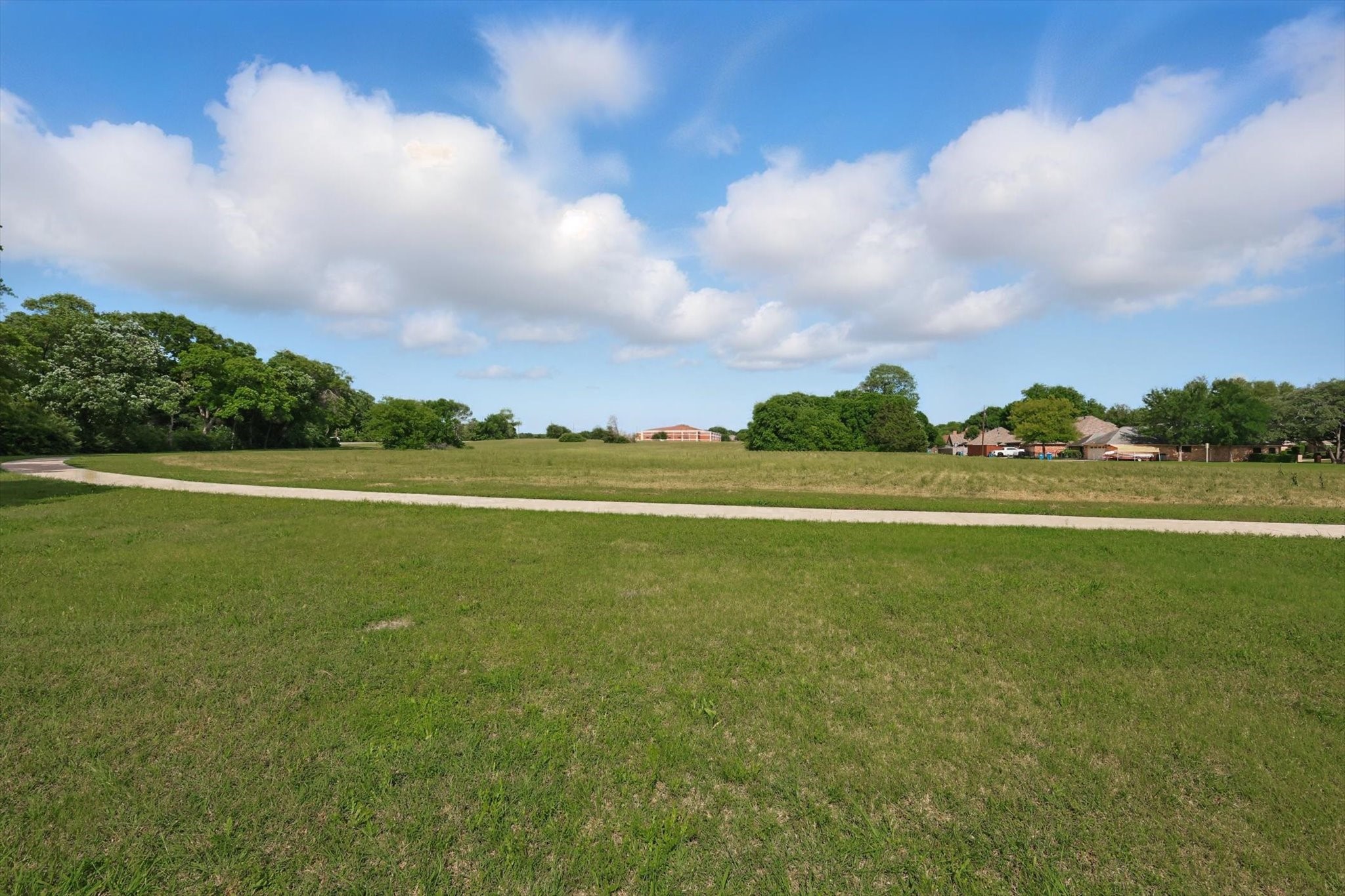699 W Wintergreen Road Desoto TX 75115