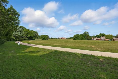 699 W Wintergreen Road Desoto TX 75115