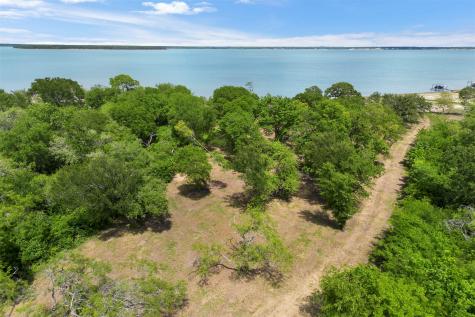 8471 Southern Shore Court Kemp TX 75143