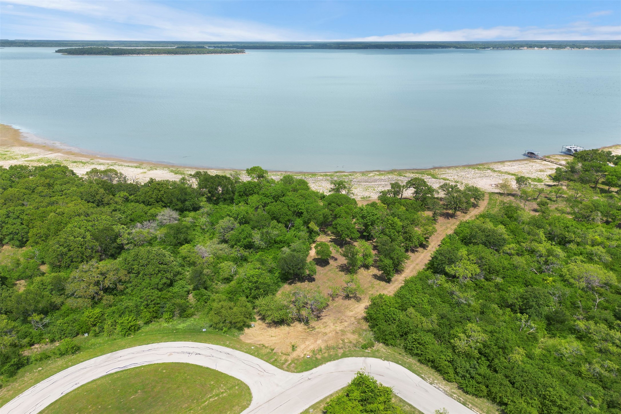 8471 Southern Shore Court Kemp TX 75143