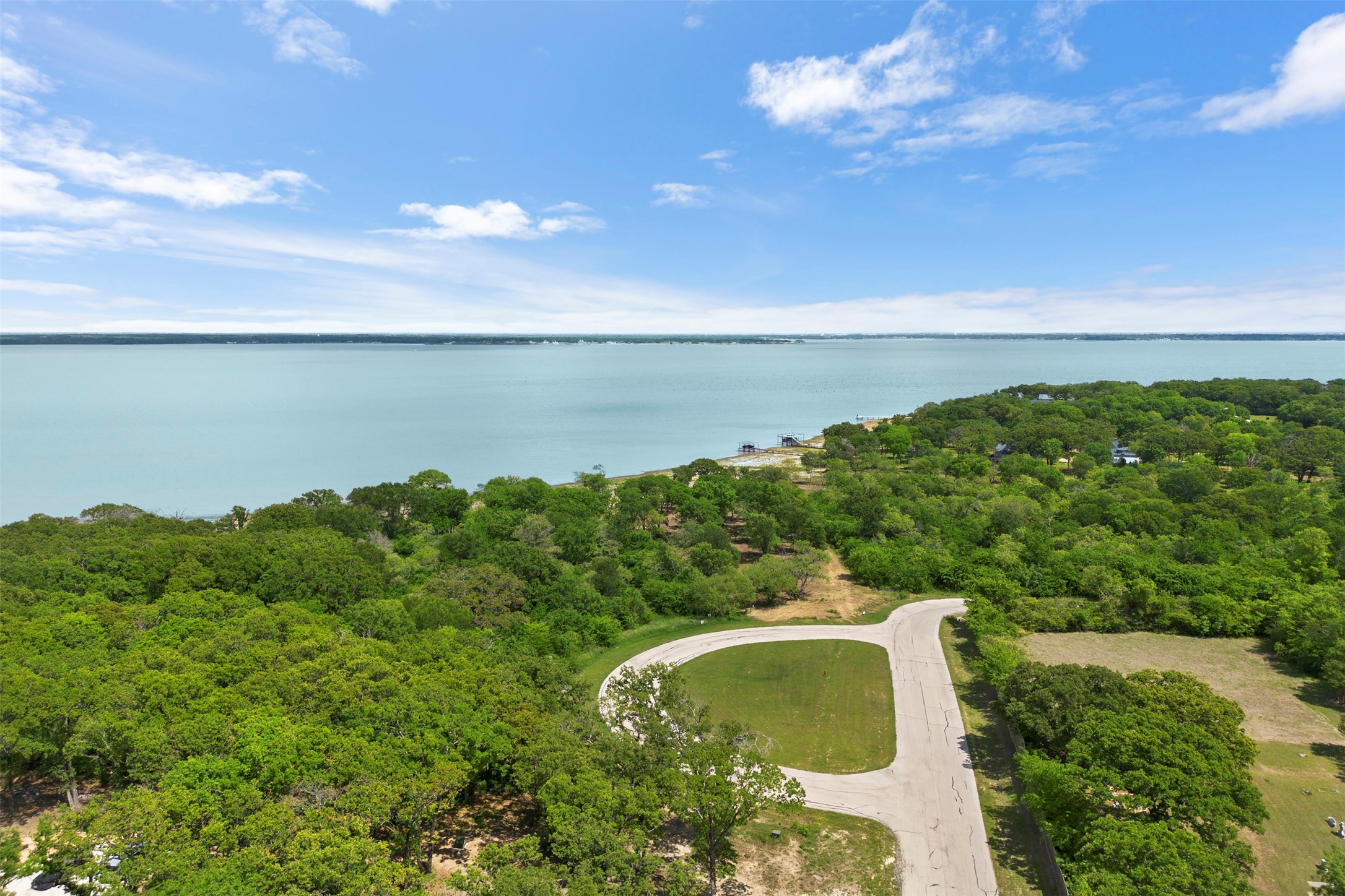 8471 Southern Shore Court Kemp TX 75143