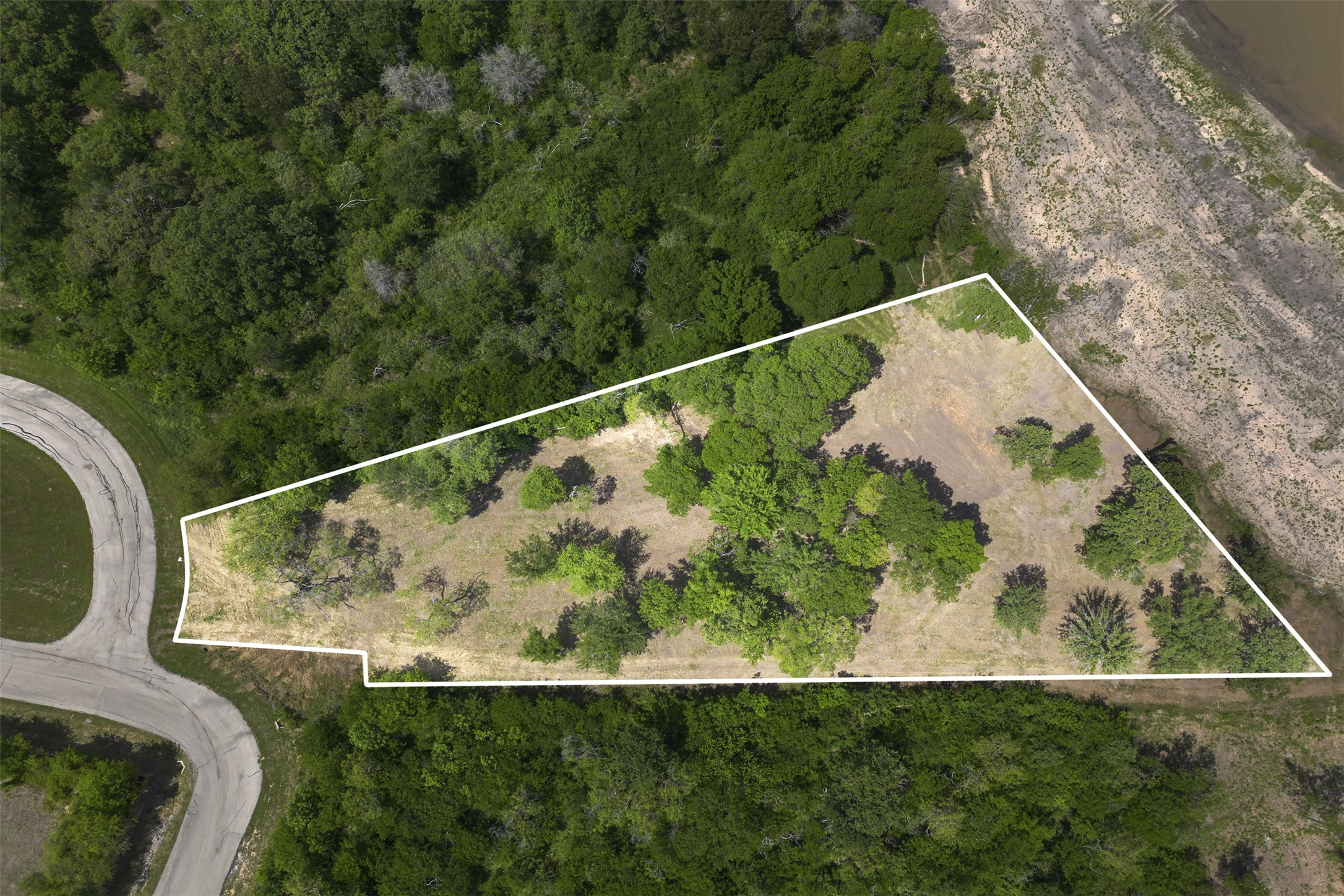8471 Southern Shore Court Kemp TX 75143