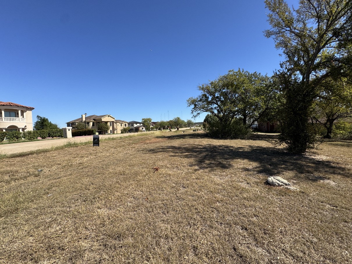 1036 Mallard Pointe Drive Grand Prairie TX 75104