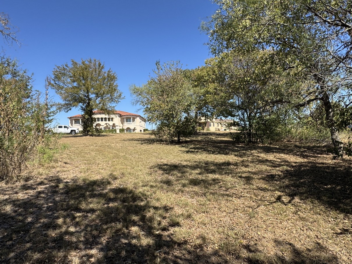1036 Mallard Pointe Drive Grand Prairie TX 75104