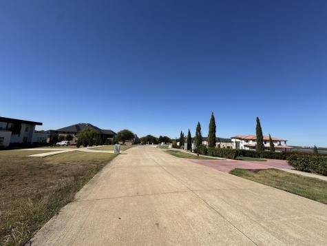 1036 Mallard Pointe Drive Grand Prairie TX 75104