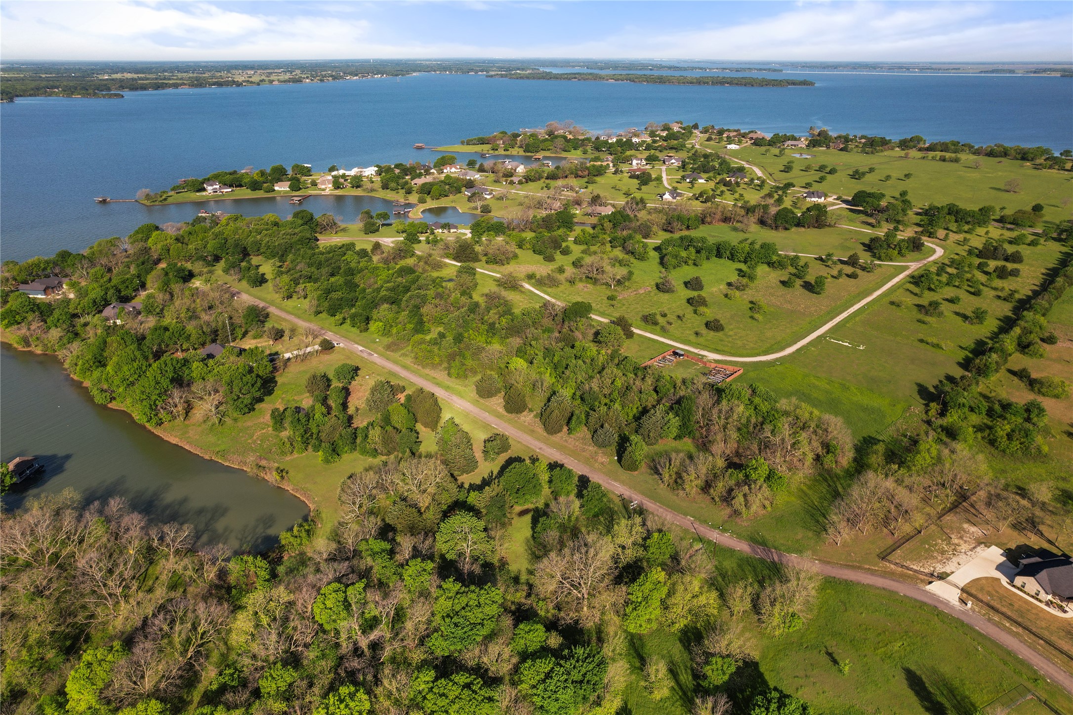Lot 21,22,23 Embarcadero Kerens TX 75144