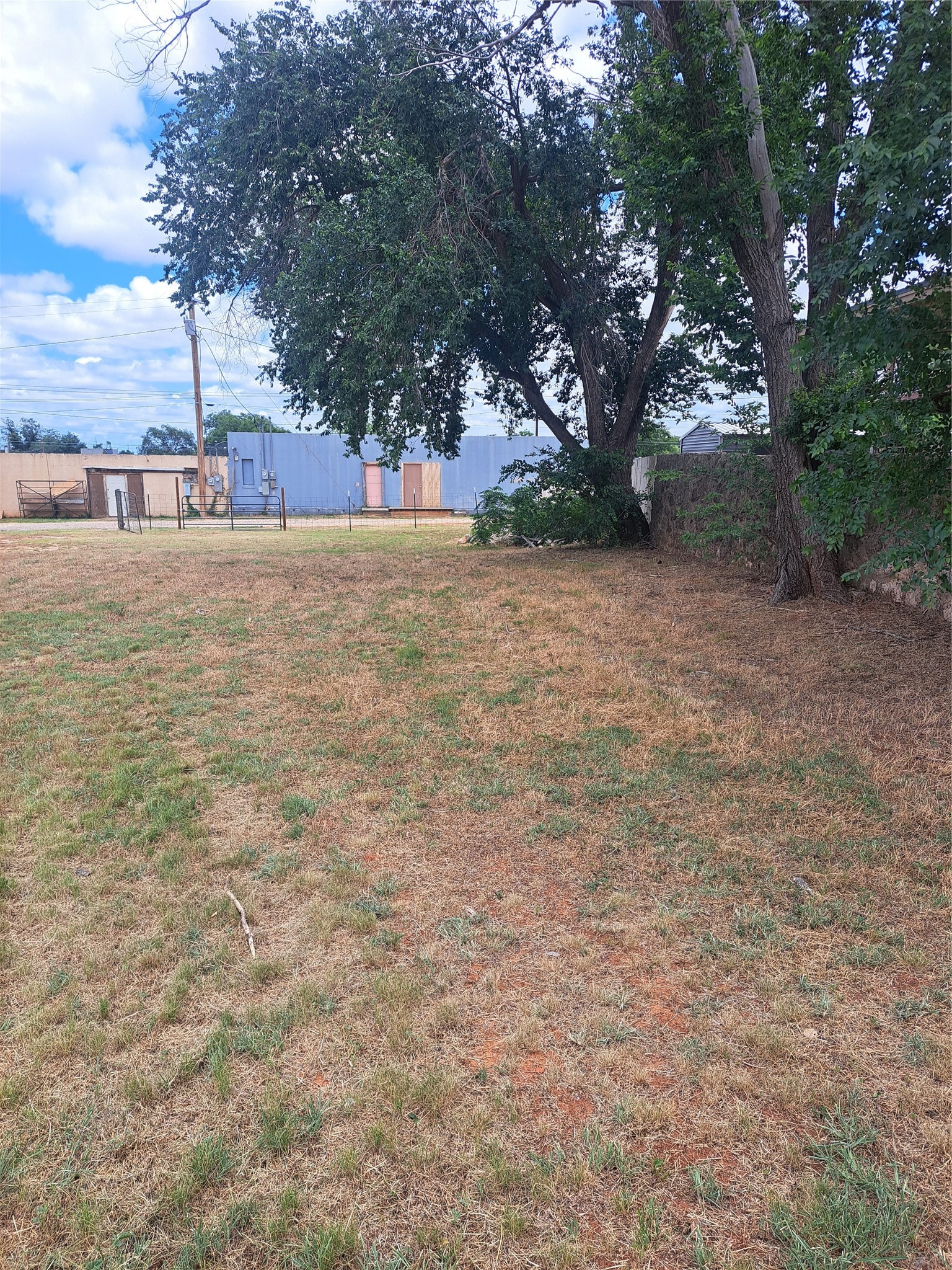 111 W Arkansas Avenue Sweetwater TX 79556