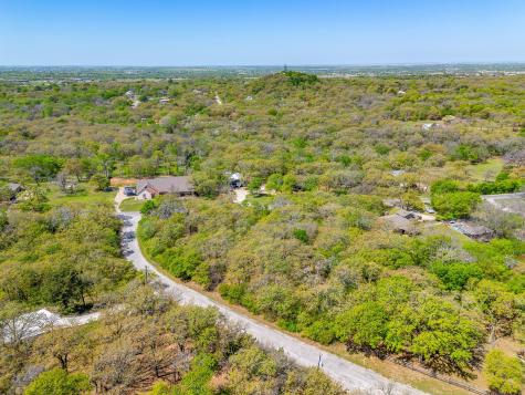 1000 Crazy Horse Trail Burleson TX 76028