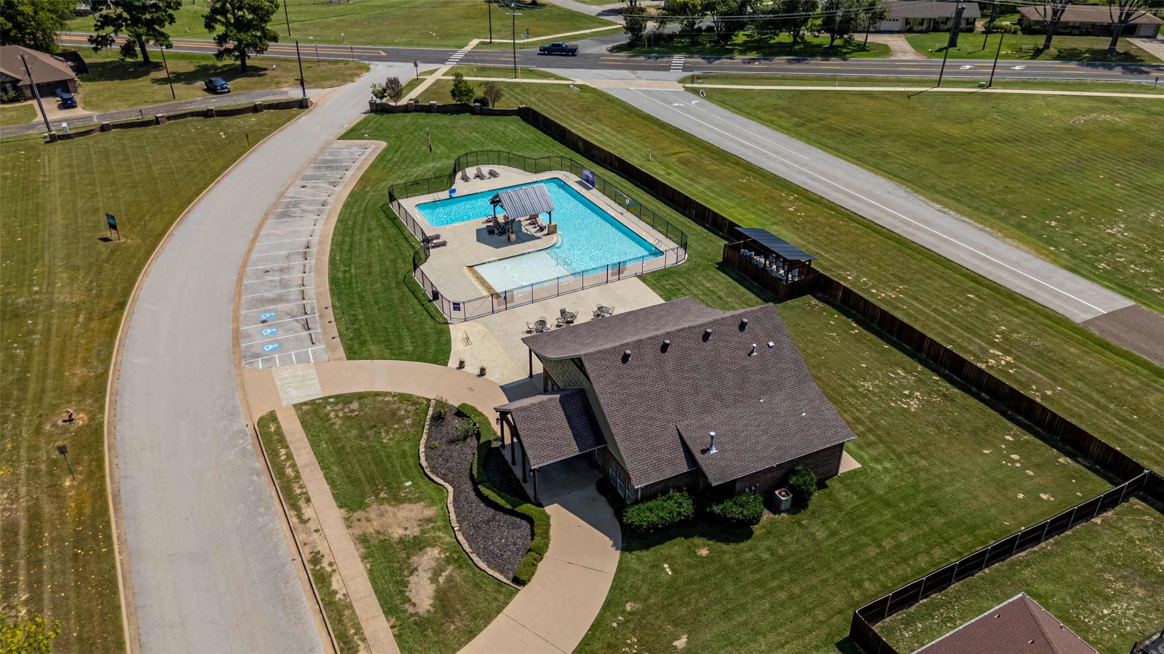 585 Imagine Drive Lindale TX 75771