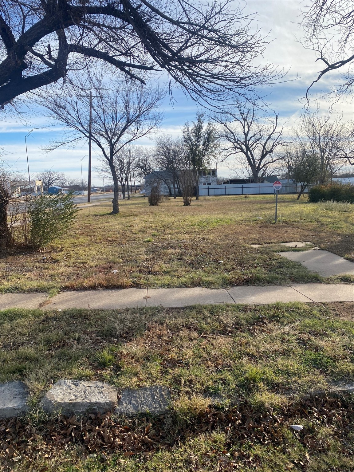 400 E Walnut Coleman TX 76834