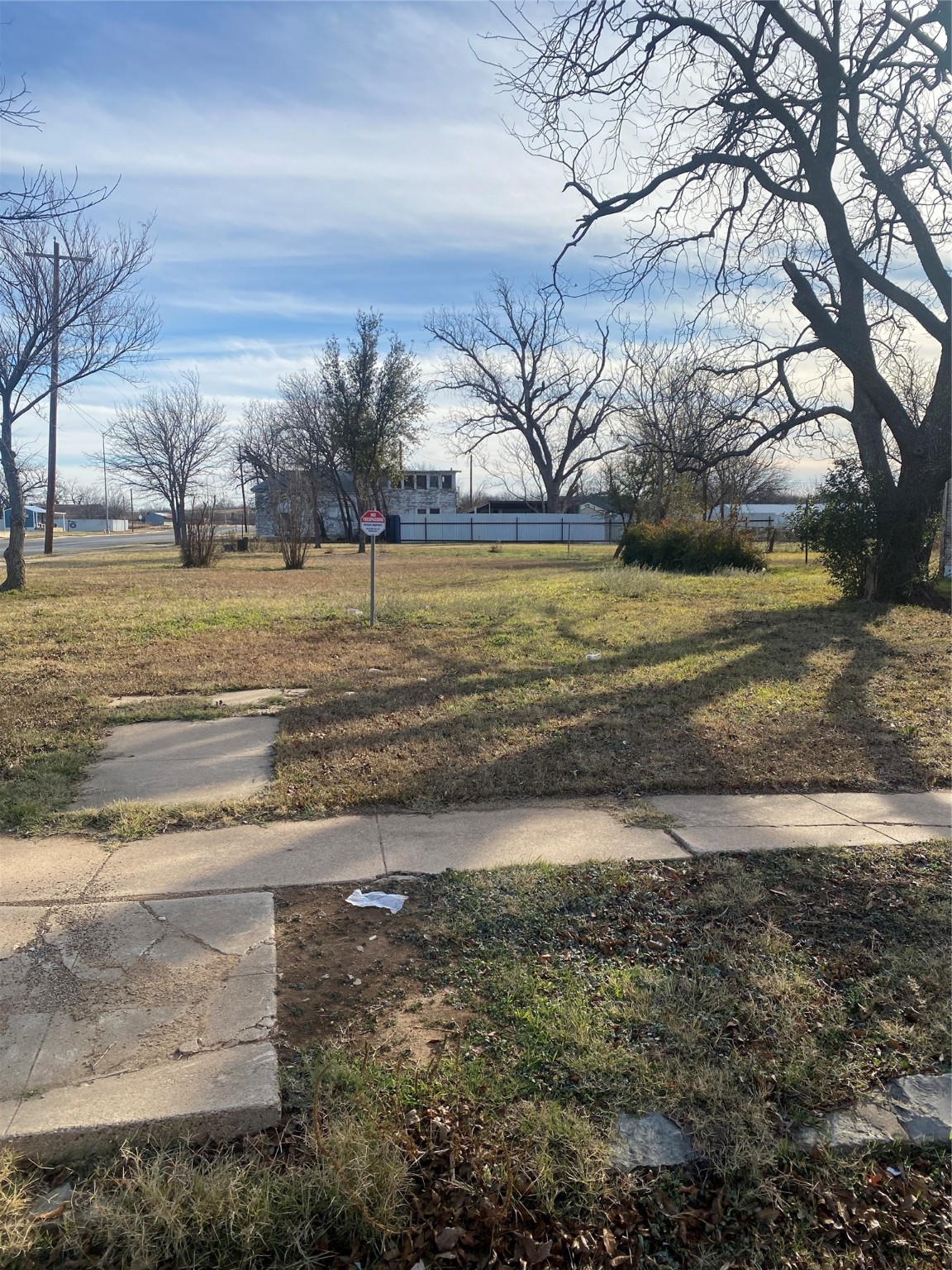 400 E Walnut Coleman TX 76834