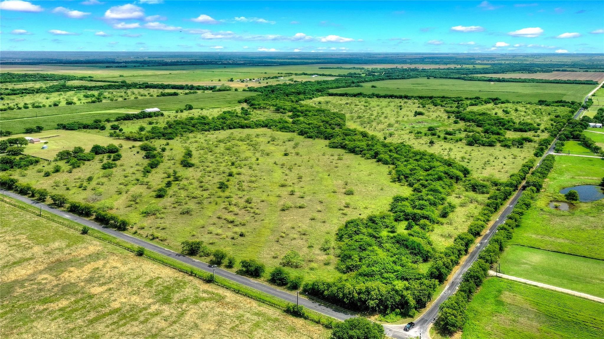 Lot 4, Lot 4-r2, 2.3 Acre Southmayd Road Collinsville TX 76273