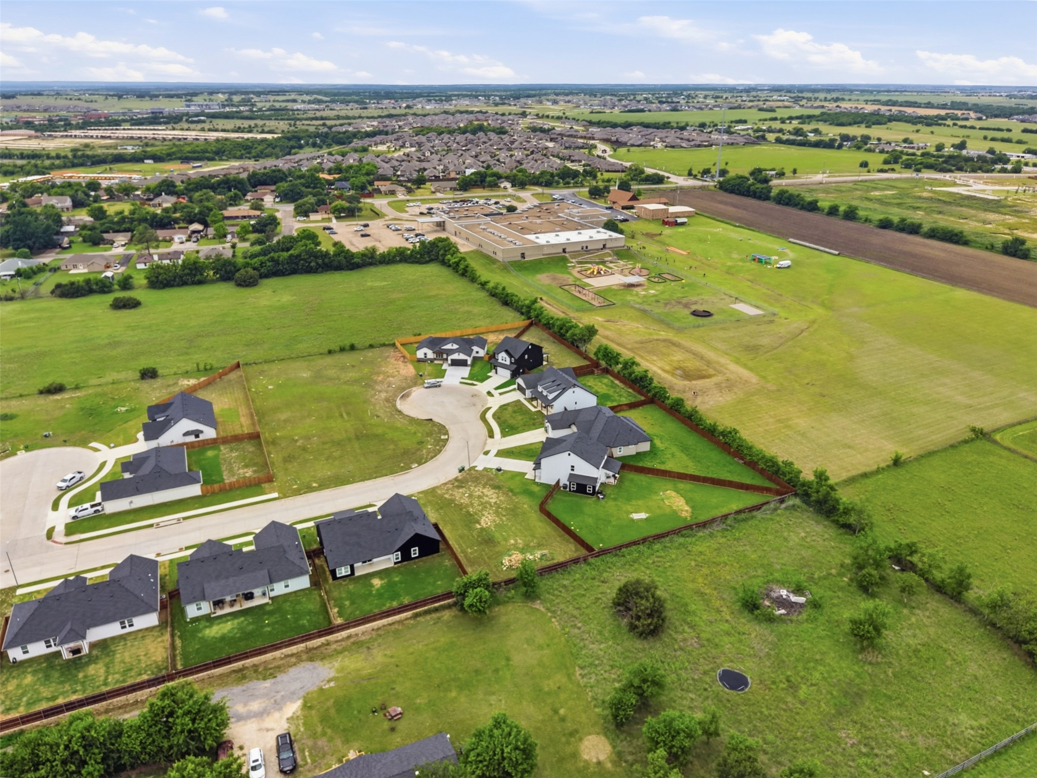 572 Highview Court Godley TX 76044
