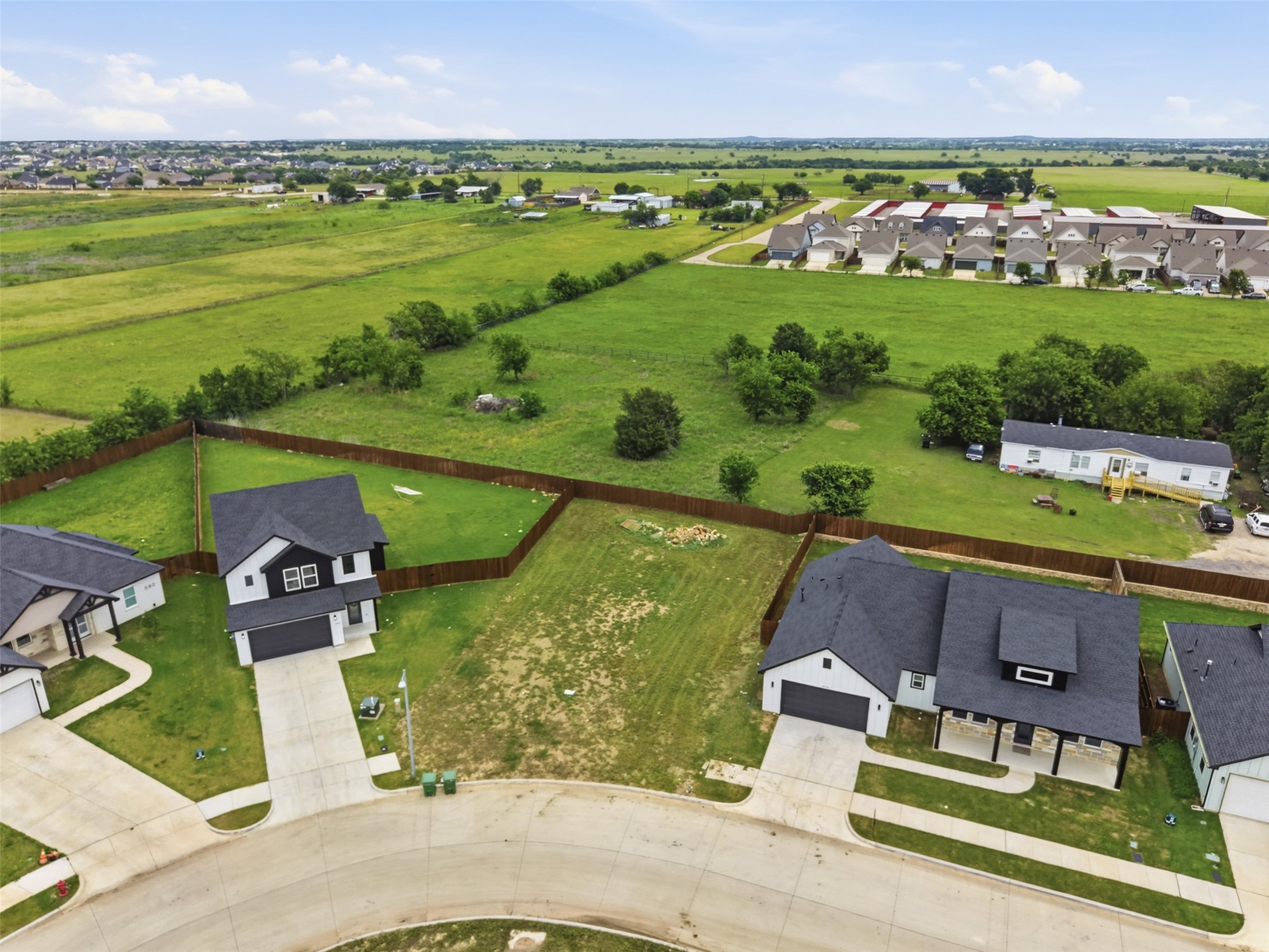 572 Highview Court Godley TX 76044