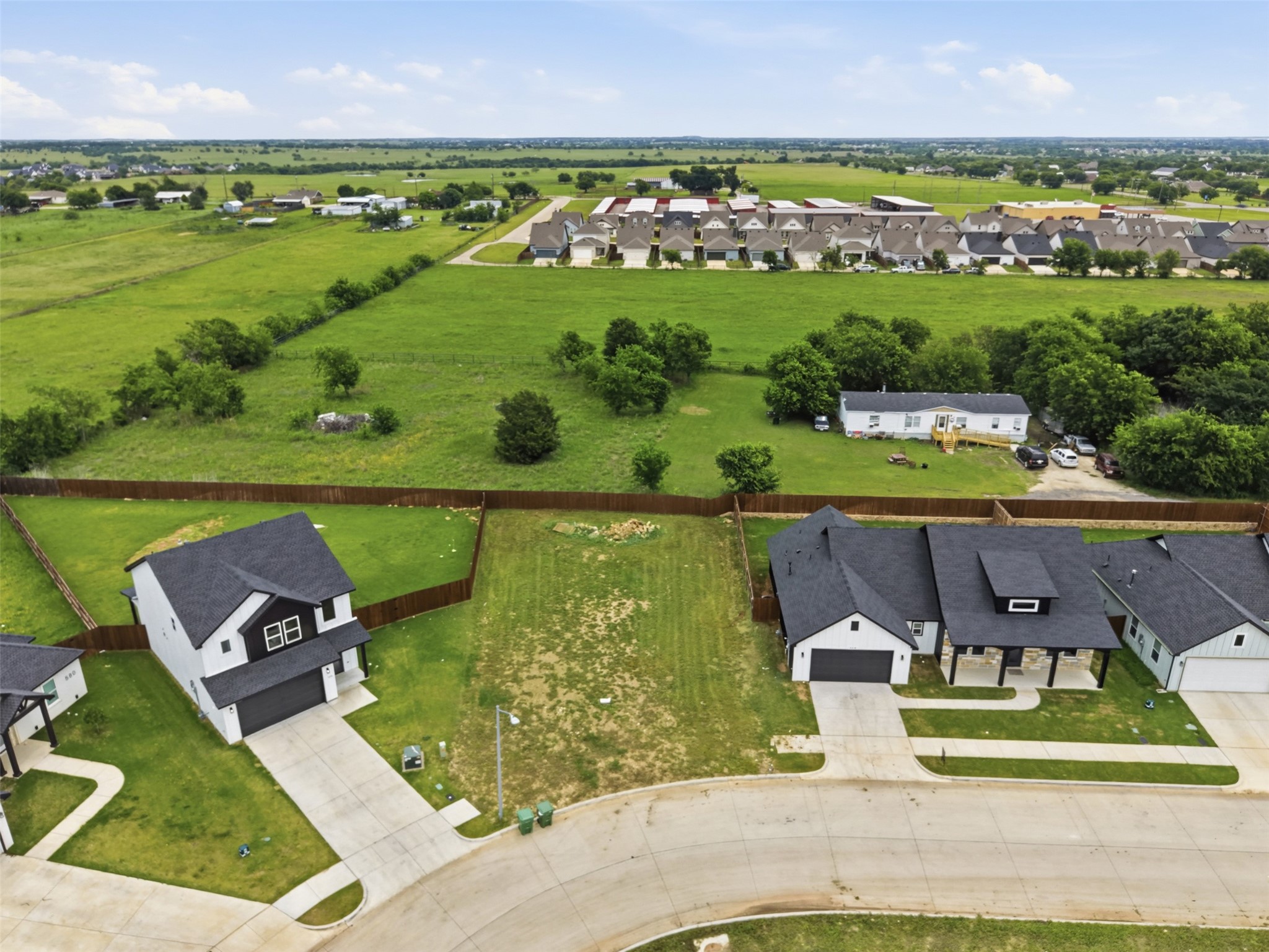 572 Highview Court Godley TX 76044