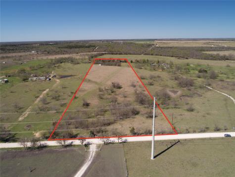 Lot 4 NW County Road 2170 Barry TX 75102