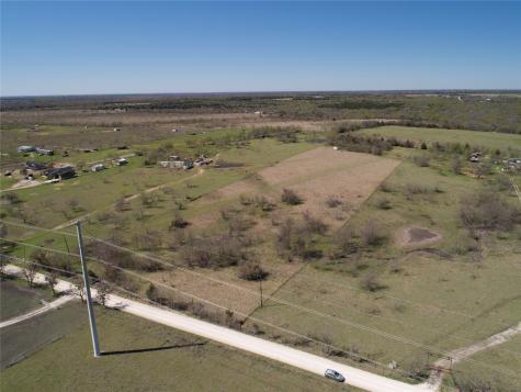 Lot 4 NW County Road 2170 Barry TX 75102