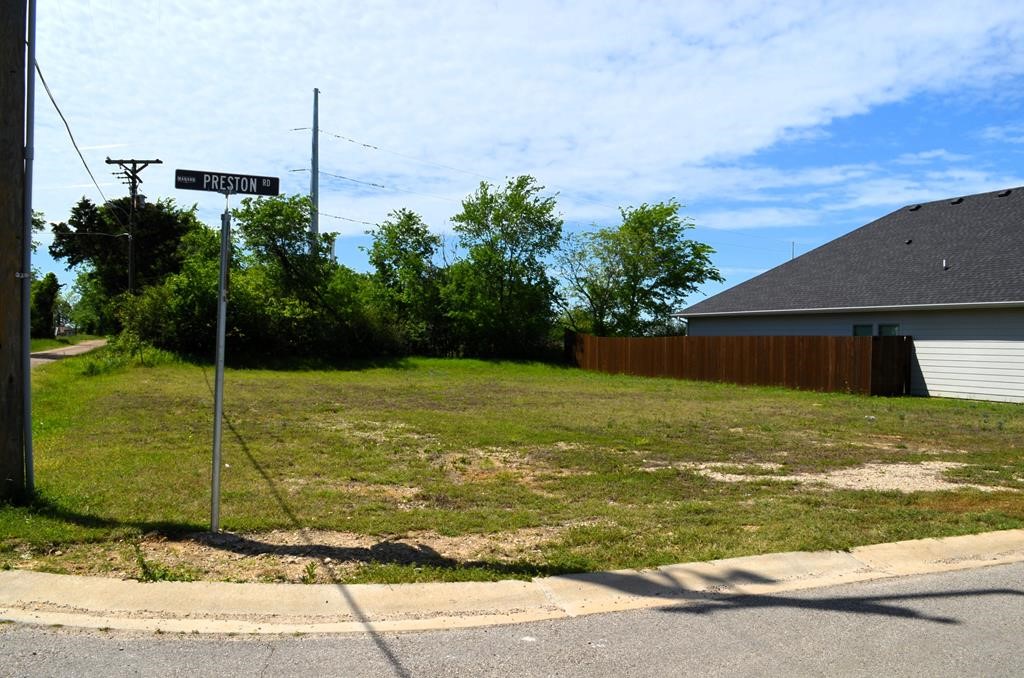 354 Preston Road Mabank TX 75147