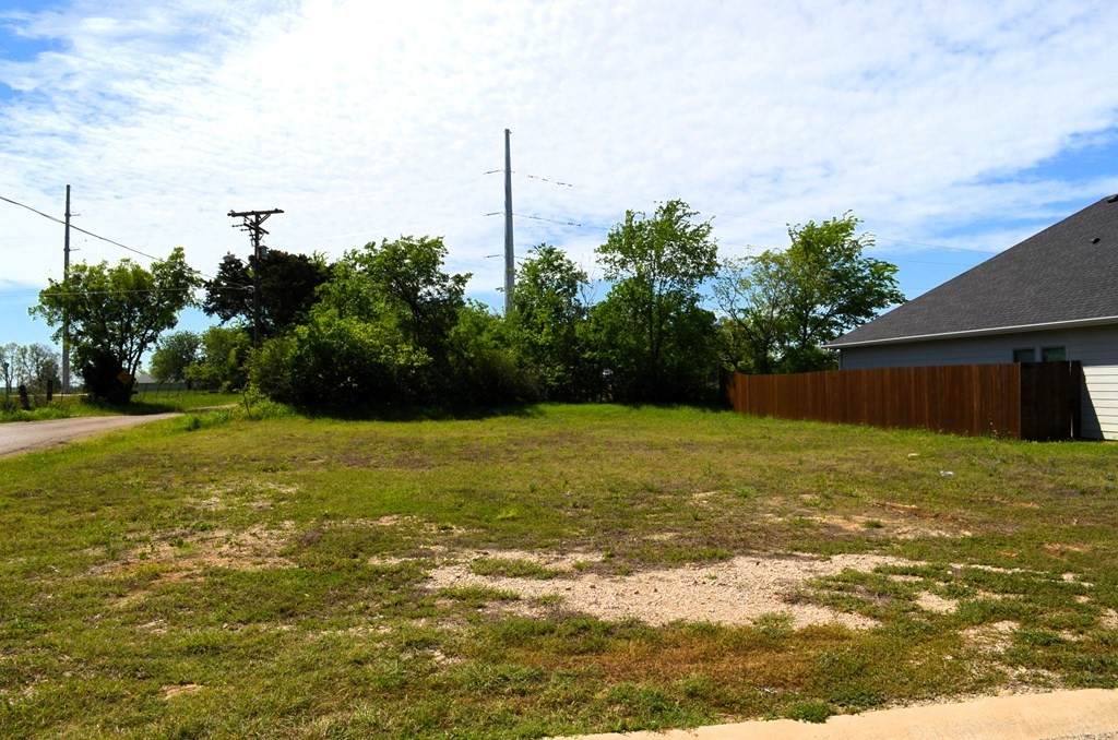 354 Preston Road Mabank TX 75147