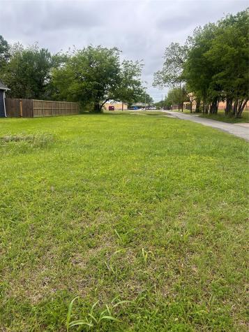 720 S Montgomery Street Sherman TX 75090