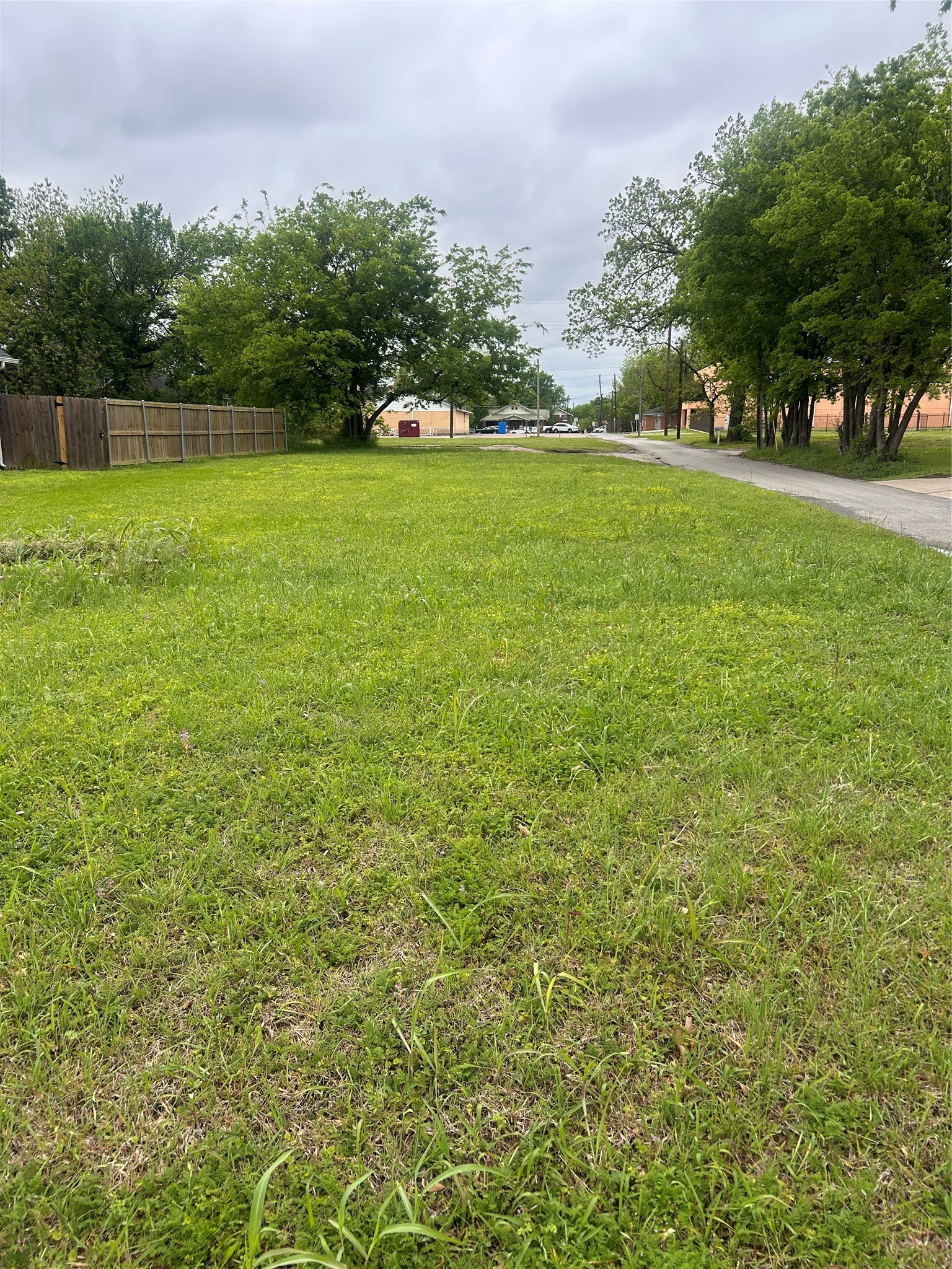 720 S Montgomery Street Sherman TX 75090