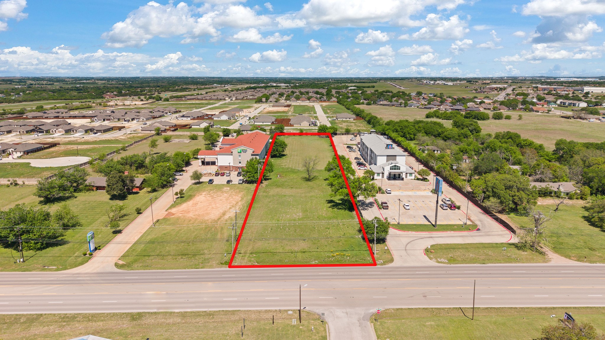 1724 W Henderson Street Cleburne TX 76033