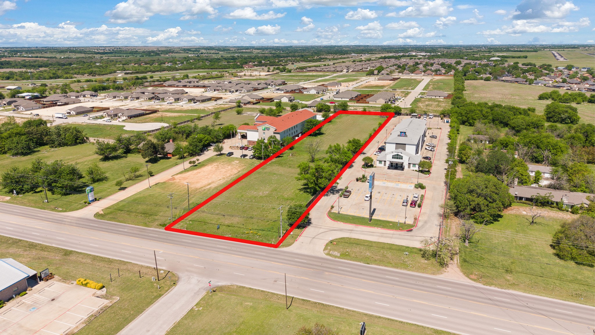 1724 W Henderson Street Cleburne TX 76033