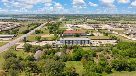1724 W Henderson Street Cleburne TX 76033