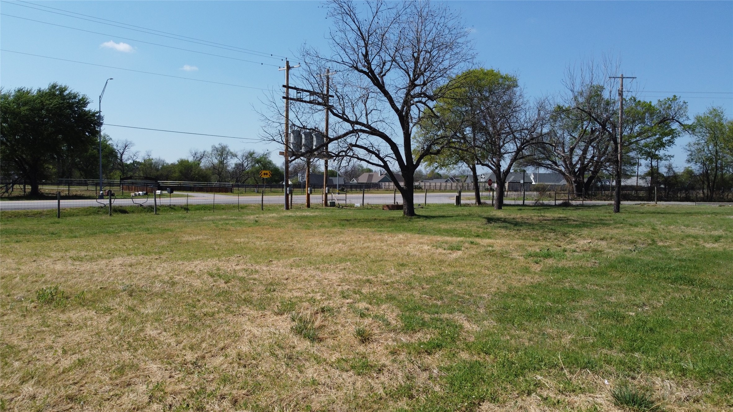 2622 N 144 Glen Rose TX 76043