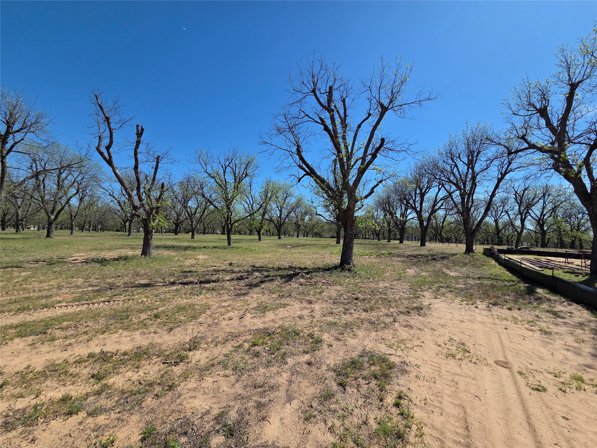 2343 E Landings S Granbury TX 76049