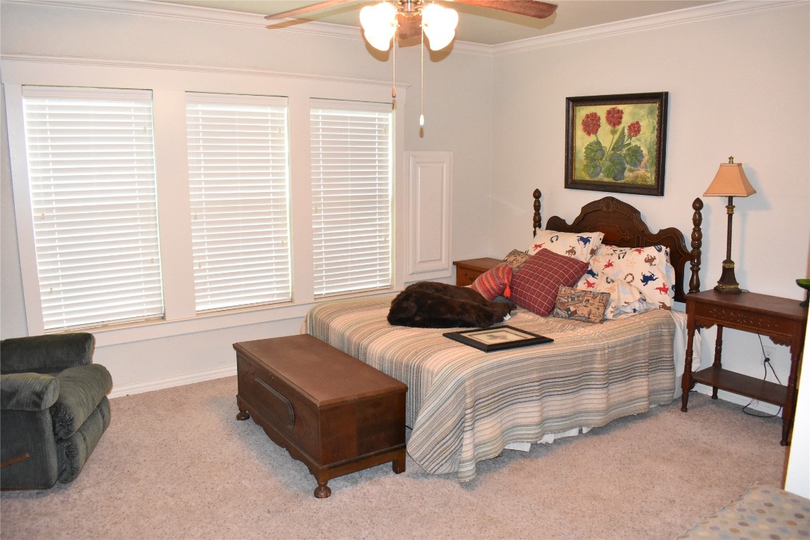 3094 Fm 428 W Aubrey TX 76227