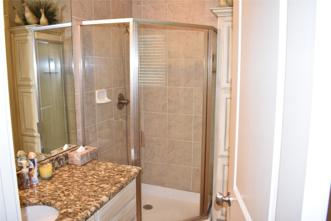 3094 Fm 428 W Aubrey TX 76227