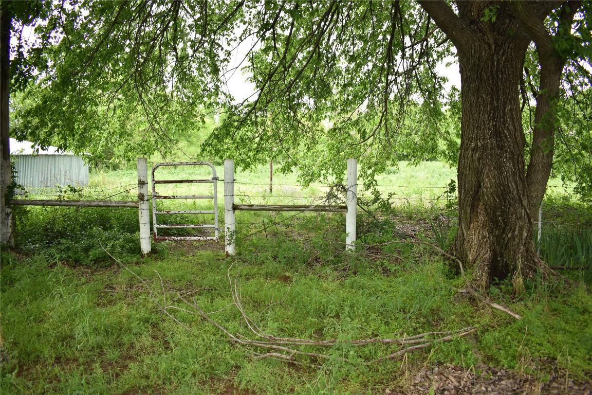 3094 Fm 428 W Aubrey TX 76227