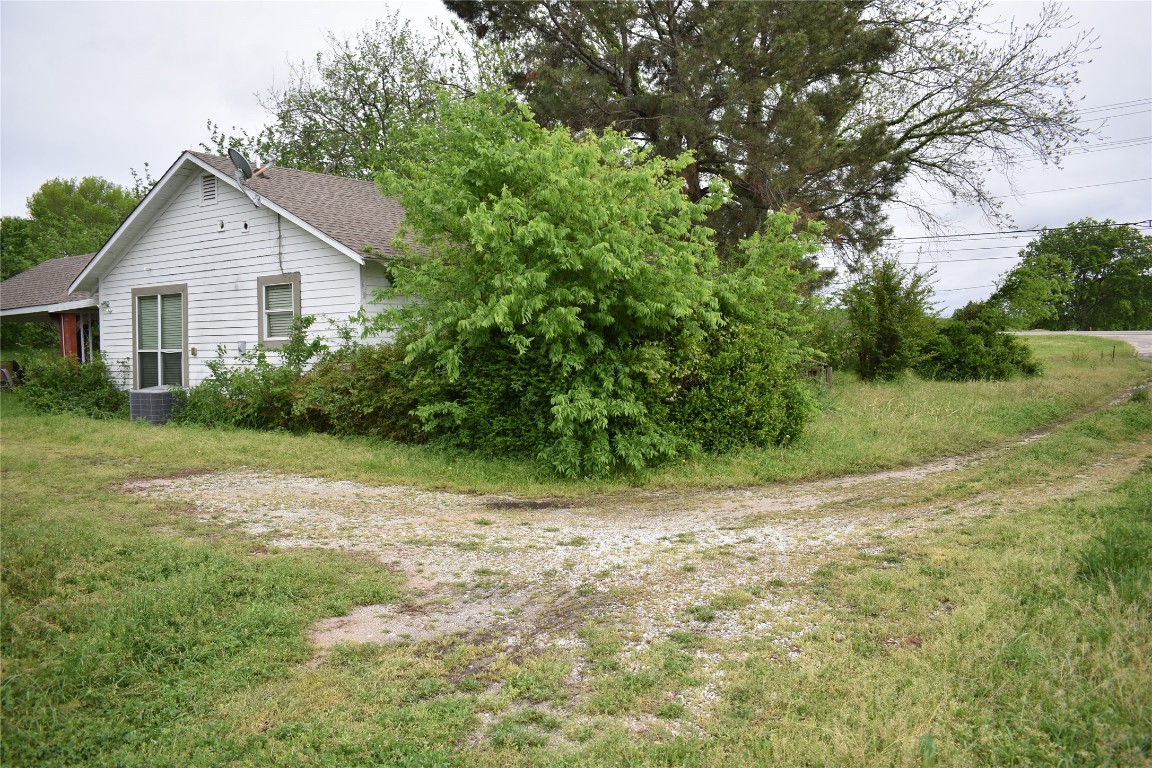 3094 Fm 428 W Aubrey TX 76227