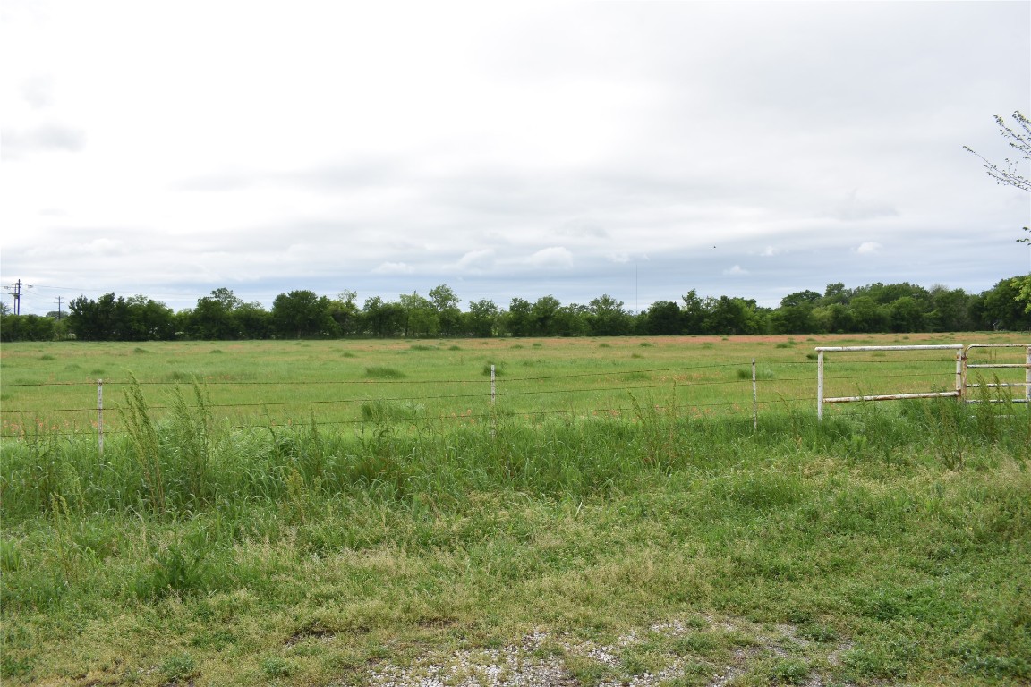 3094 Fm 428 W Aubrey TX 76227