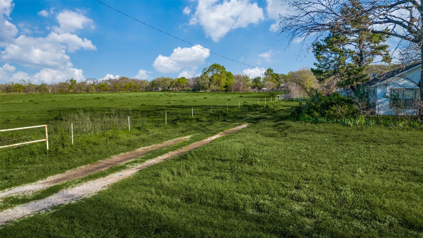 3094 Fm 428 W Aubrey TX 76227
