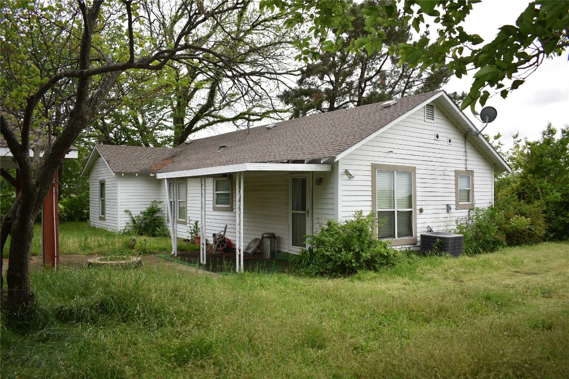 3094 Fm 428 W Aubrey TX 76227