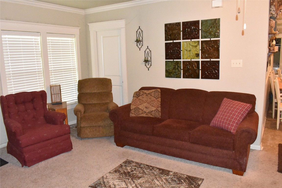 3094 Fm 428 W Aubrey TX 76227