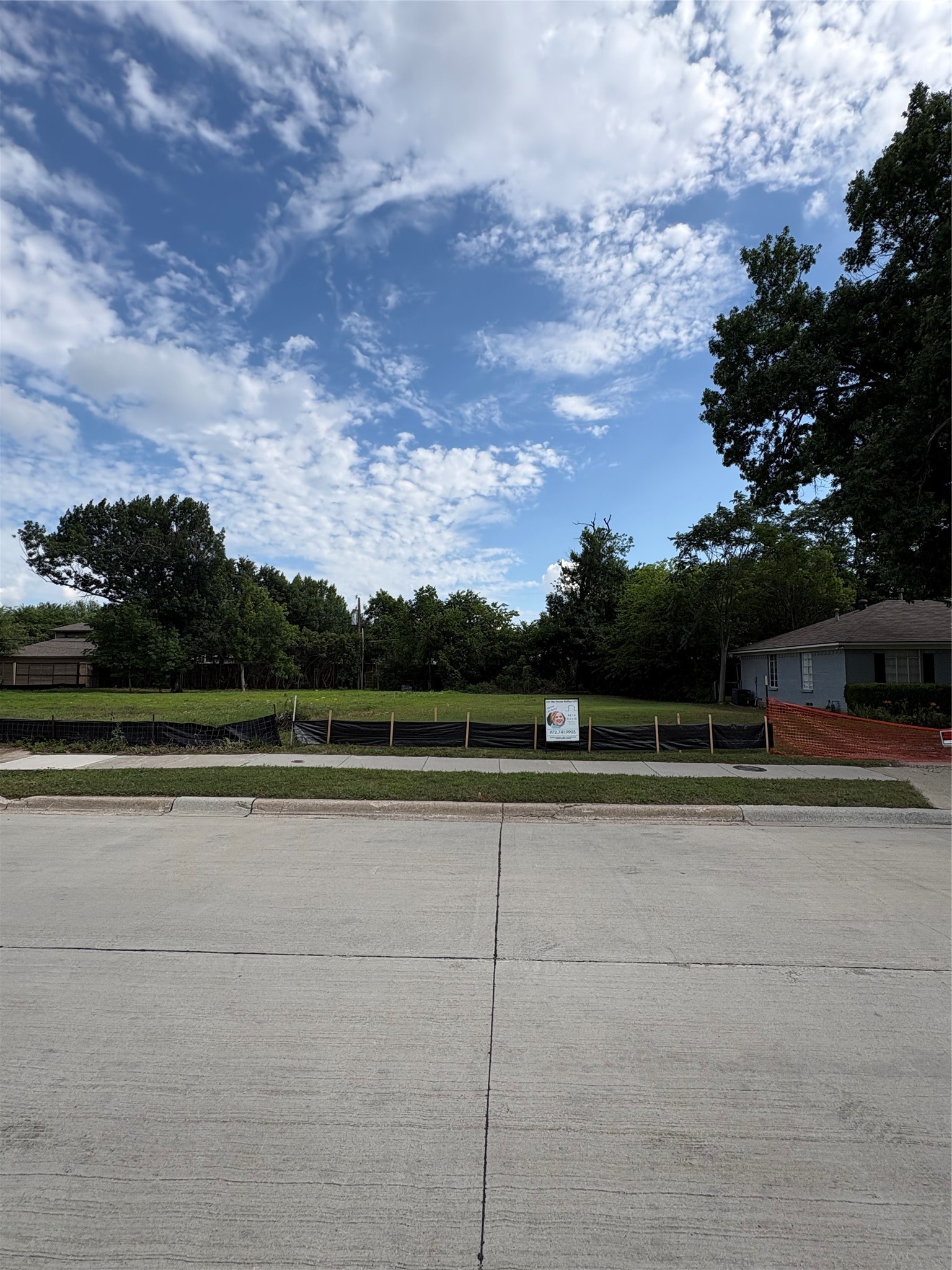 4334 Sexton Lane Dallas TX 75229