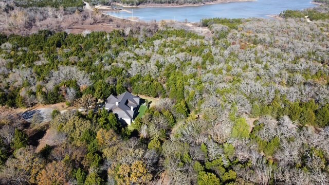 49 N Oakmont Court Gordonville TX 76245