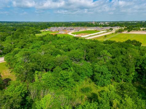 1193 S Brazos Avenue Cleburne TX 76031