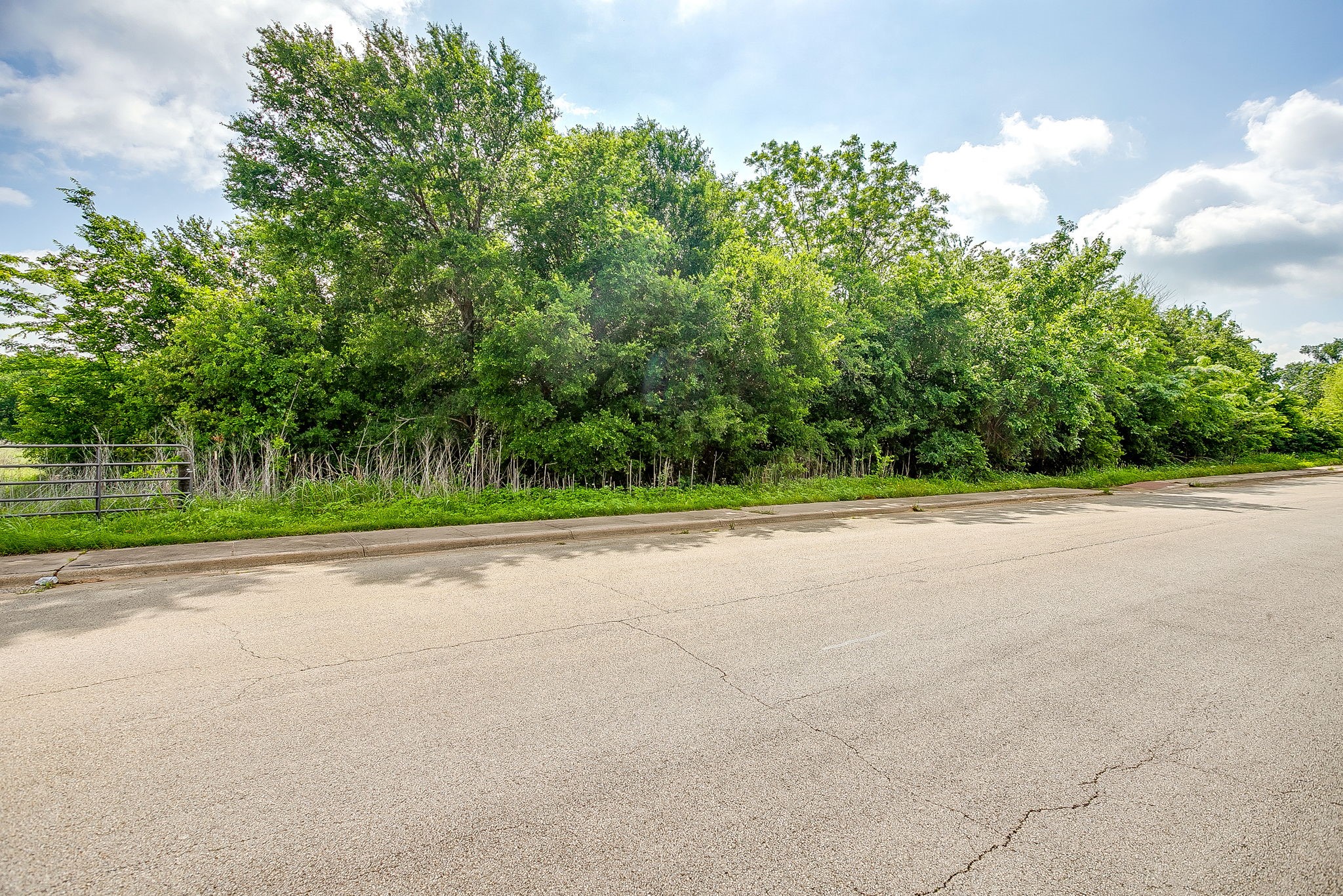 1193 S Brazos Avenue Cleburne TX 76031