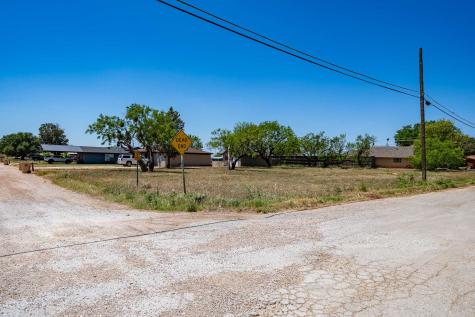 2202 Avenue N Anson TX 79501