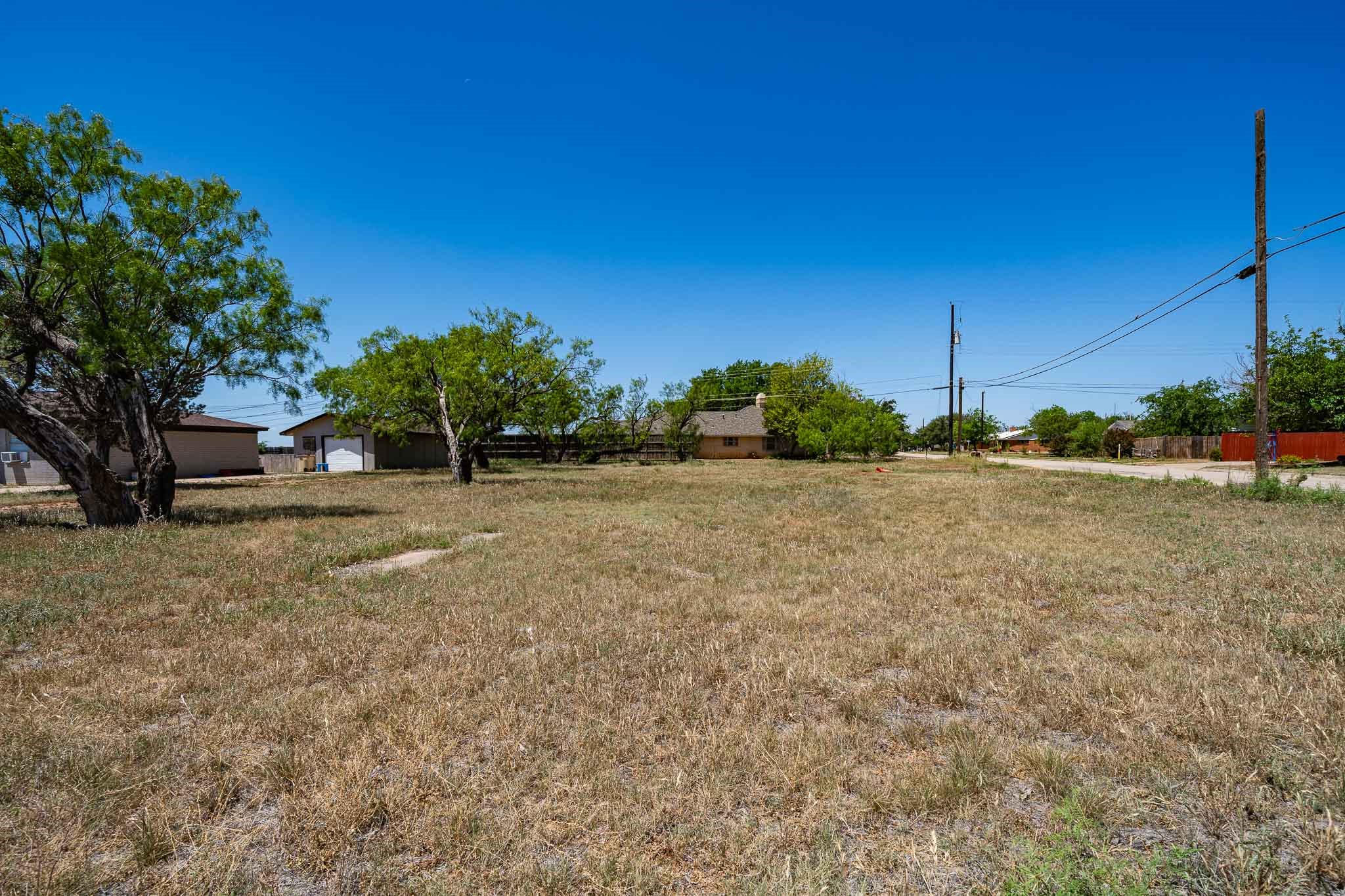 2202 Avenue N Anson TX 79501