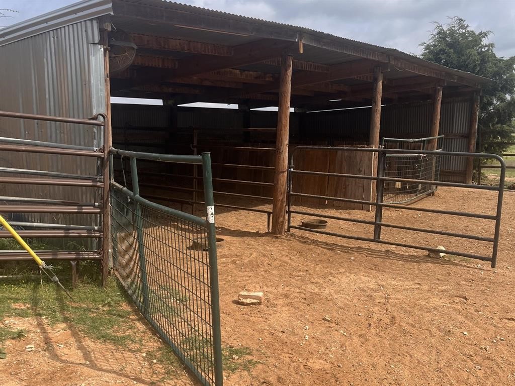 2548 County Road 2690 Alvord TX 76225